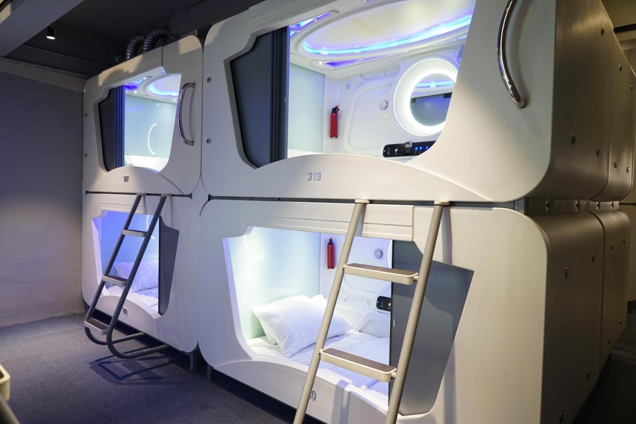 Q Capsule Hotel จอร์จทาวน์ ภายนอก รูปภาพ