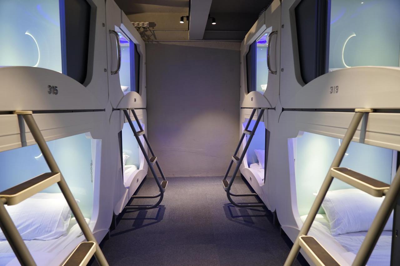 Q Capsule Hotel จอร์จทาวน์ ภายนอก รูปภาพ