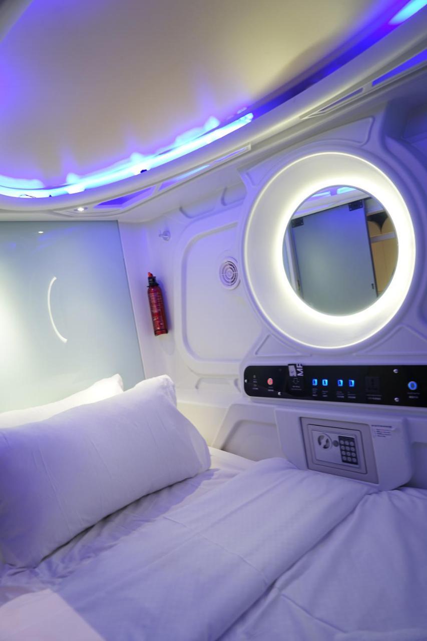 Q Capsule Hotel จอร์จทาวน์ ภายนอก รูปภาพ