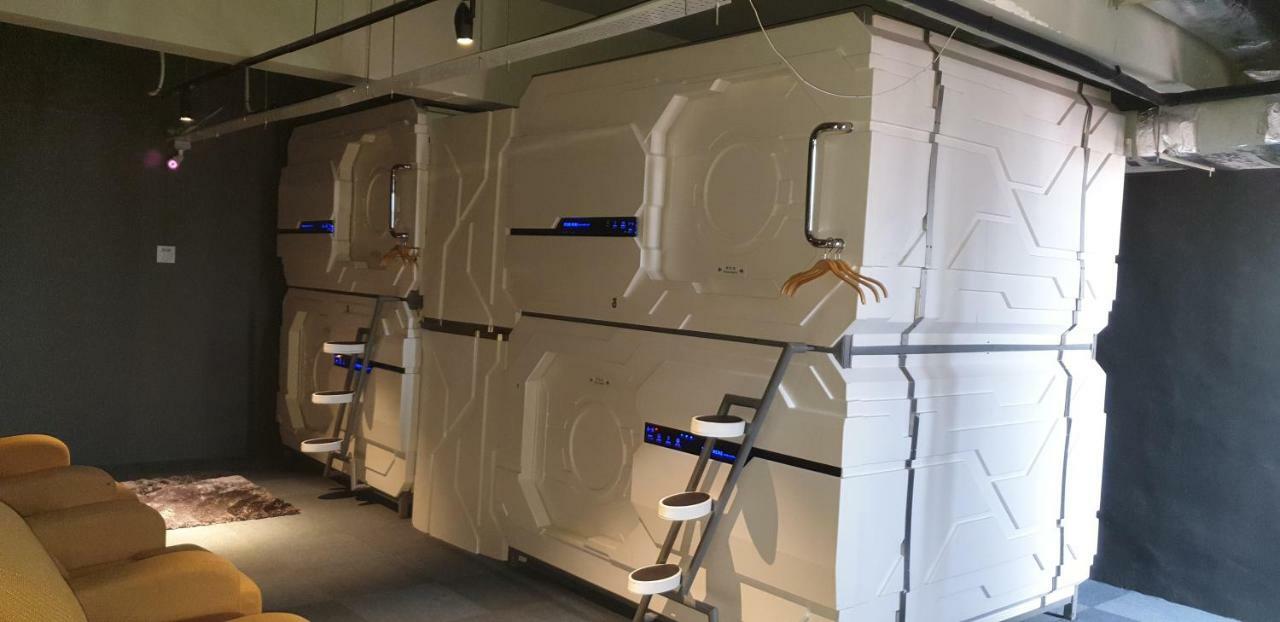 Q Capsule Hotel จอร์จทาวน์ ภายนอก รูปภาพ