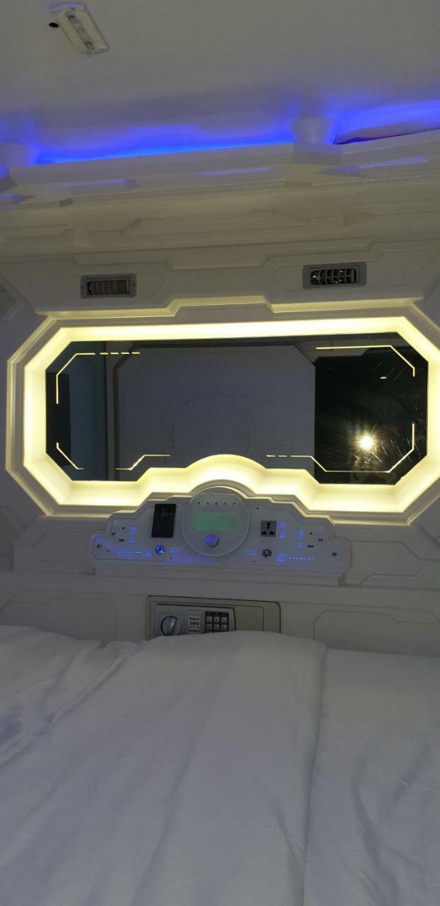 Q Capsule Hotel จอร์จทาวน์ ภายนอก รูปภาพ